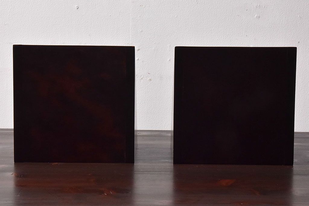 アンティーク雑貨　中古　北海道民芸家具　小さな飾り棚(花台、ディスプレイ台)2個セット