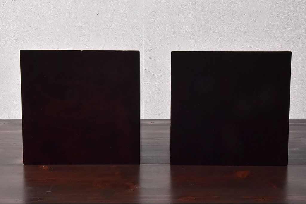 アンティーク雑貨　中古　北海道民芸家具　小さな飾り棚(花台、ディスプレイ台)2個セット