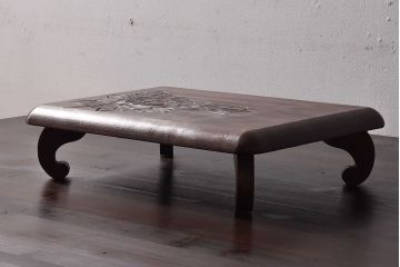 アンティーク雑貨　古民具・骨董　牡丹の彫刻がすてきな花台(飾り台)