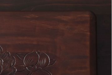 アンティーク雑貨　古民具・骨董　牡丹の彫刻がすてきな花台(飾り台)