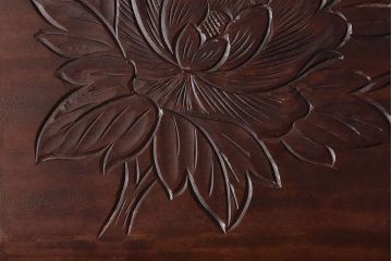 アンティーク雑貨　古民具・骨董　牡丹の彫刻がすてきな花台(飾り台)