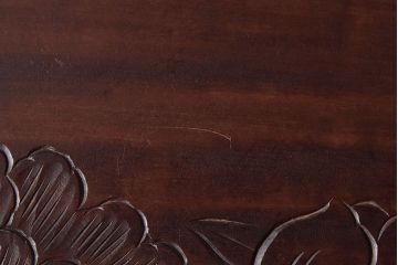 アンティーク雑貨　古民具・骨董　牡丹の彫刻がすてきな花台(飾り台)