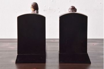アンティーク雑貨　レトロ　味わい深い風合いの人形付きブックエンド2個セット