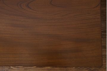 アンティーク家具　和製アンティーク　天板一枚板　ケヤキ材の木目が魅力的な鉄脚ローテーブル(サイドテーブル、カフェテーブル)