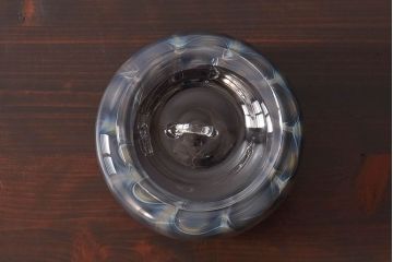 アンティーク雑貨　由水常雄　滑らかな色と質感が美しい　銀燿ガラス水指(埋木)