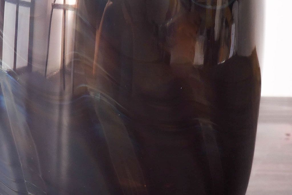 アンティーク雑貨　由水常雄　滑らかな色と質感が美しい　銀燿ガラス水指(埋木)