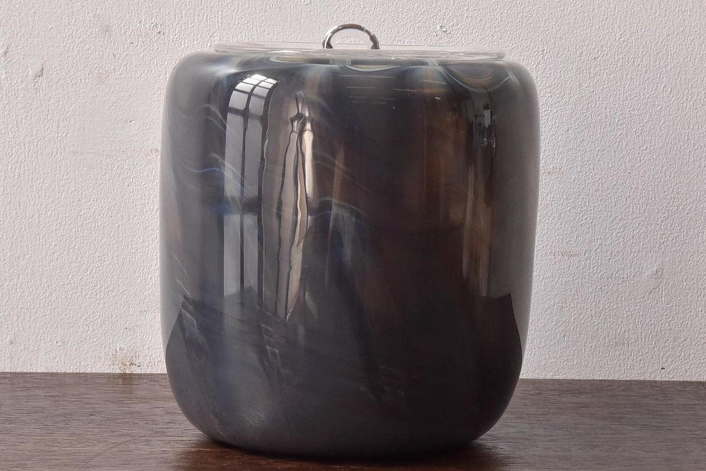 アンティーク雑貨　由水常雄　滑らかな色と質感が美しい　銀燿ガラス水指(埋木)