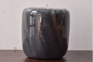 アンティーク雑貨　由水常雄　滑らかな色と質感が美しい　銀燿ガラス水指(埋木)