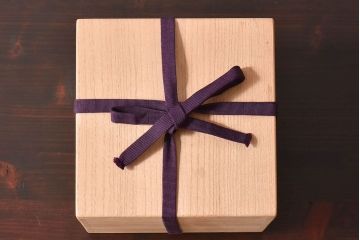 アンティーク雑貨　由水常雄　滑らかな色と質感が美しい　銀燿ガラス水指(埋木)