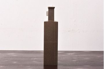 アンティーク雑貨　【H様ご成約済み・ご決済用】蓮田修吾郎　朧銀　一輪生　スタイリッシュなデザインの花瓶(文化勲章、受章)