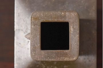 アンティーク雑貨　【H様ご成約済み・ご決済用】蓮田修吾郎　朧銀　一輪生　スタイリッシュなデザインの花瓶(文化勲章、受章)