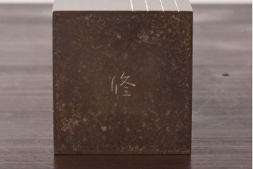 アンティーク雑貨　【H様ご成約済み・ご決済用】蓮田修吾郎　朧銀　一輪生　スタイリッシュなデザインの花瓶(文化勲章、受章)