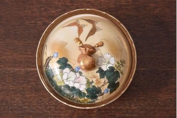 アンティーク雑貨　古民具・骨董　明治期　久谷色絵　金彩　華やかな蓋付き菓子鉢