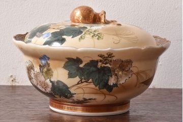 アンティーク雑貨　古民具・骨董　明治期　久谷色絵　金彩　華やかな蓋付き菓子鉢
