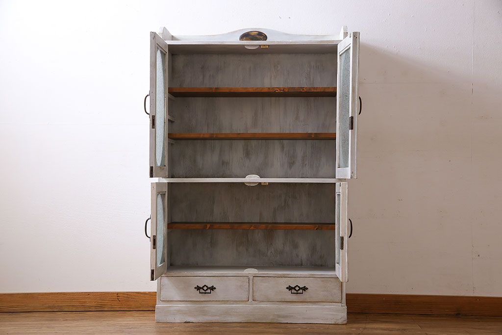 アンティーク家具　シャビーなペイントが味わい深い丸窓のアンティークブックケース(本箱、収納棚)