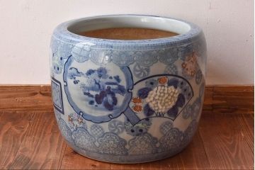 アンティーク雑貨　古民具・骨董　花柄が愛らしい瀬戸火鉢(鉢カバー)