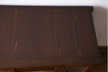 アンティーク家具　和製アンティーク　前面ケヤキ材　杢目が存在感を放つ脚付きキャビネット(収納棚)