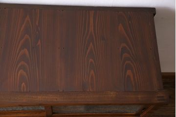 アンティーク家具　和製アンティーク　前面ケヤキ材　結霜ガラスがおしゃれな脚付きキャビネット(収納棚)