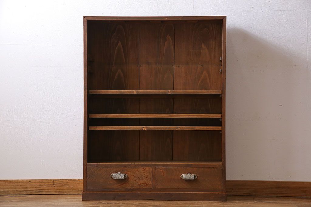 レトロ家具　和製アンティーク　レトロな雰囲気漂う薄型の本棚(戸棚、収納棚)