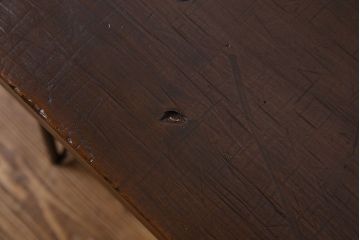 レトロ家具　昭和レトロ　天板一枚板　木の質感が味わい深い朴の木の鉄脚テーブル(飾り台)