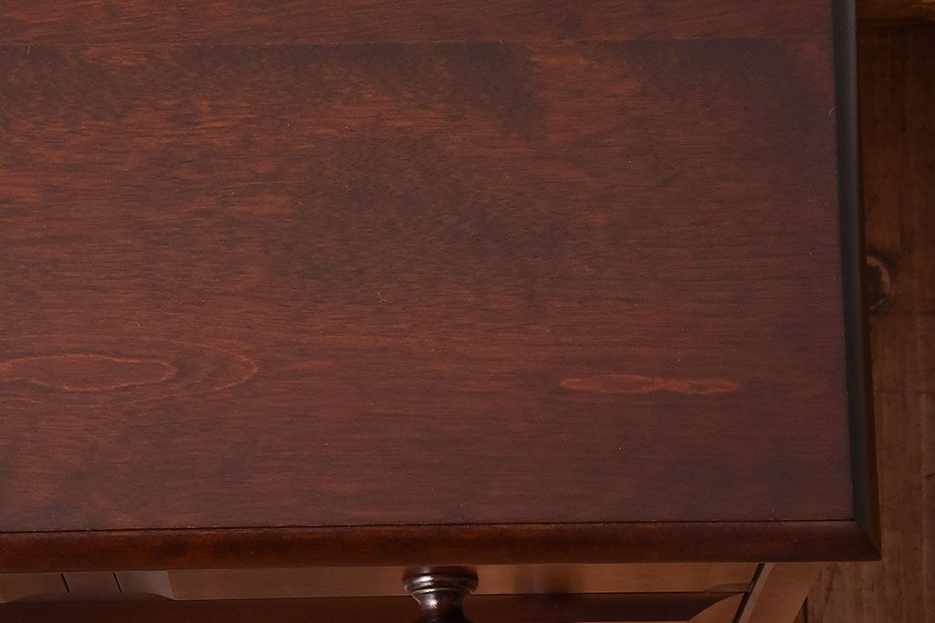 中古　北海道民芸家具　絶版品　赤みがかった色合いが魅力的な小引き出し(整理箱、チェスト)(1)