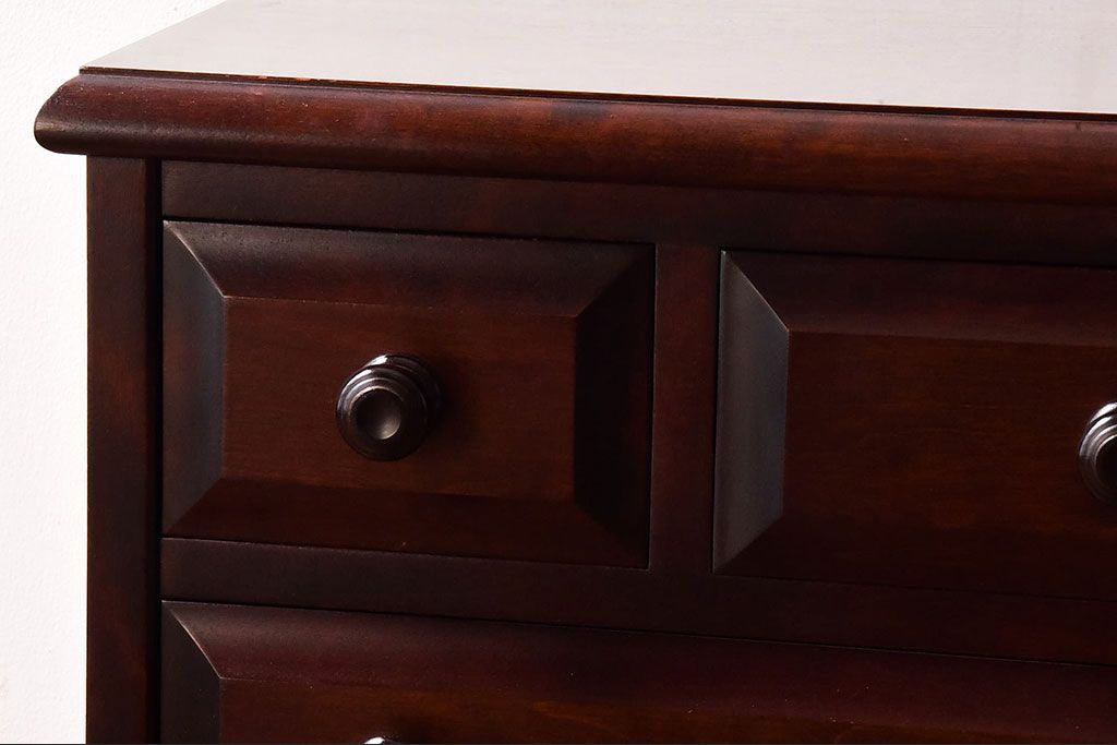 中古　北海道民芸家具　絶版品　赤みがかった色合いが魅力的な小引き出し(整理箱、チェスト)(1)