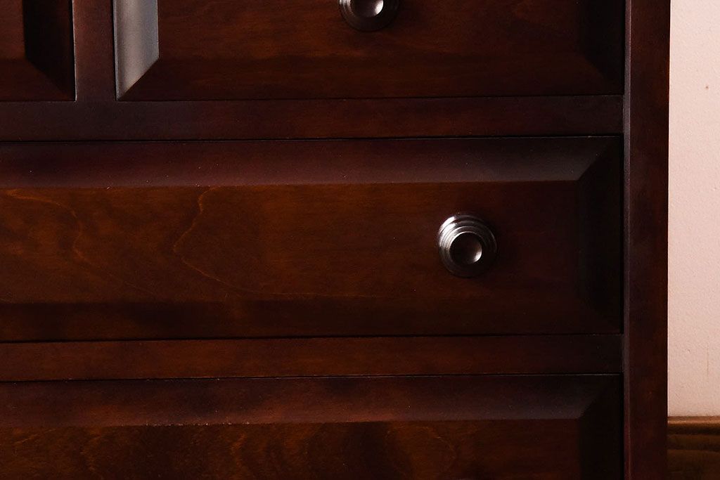 中古　北海道民芸家具　絶版品　赤みがかった色合いが魅力的な小引き出し(整理箱、チェスト)(1)