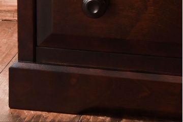 中古　北海道民芸家具　絶版品　赤みがかった色合いが魅力的な小引き出し(整理箱、チェスト)(1)