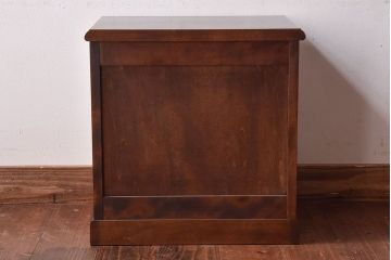 中古　北海道民芸家具　絶版品　赤みがかった色合いが魅力的な小引き出し(整理箱、チェスト)(1)