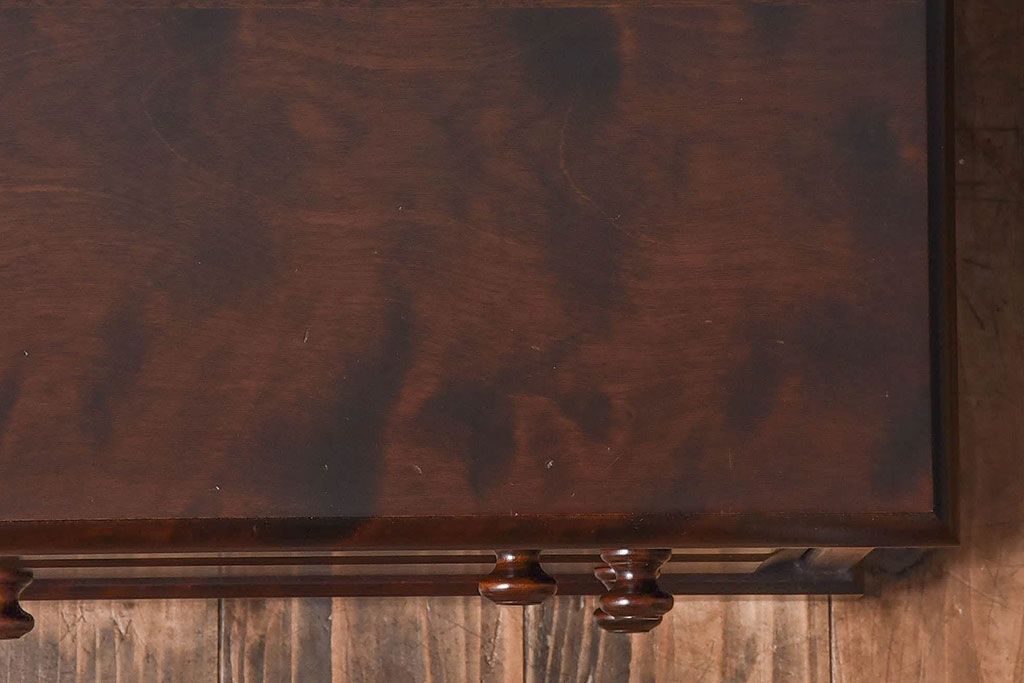 中古　北海道民芸家具　絶版品　赤みがかった色合いが魅力的な小引き出し(整理箱、チェスト)(2)