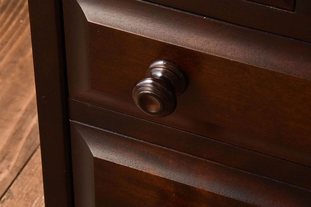 中古　北海道民芸家具　絶版品　赤みがかった色合いが魅力的な小引き出し(整理箱、チェスト)(2)