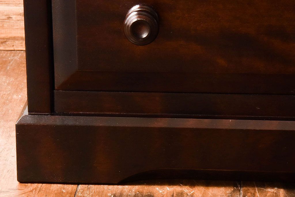 中古　北海道民芸家具　絶版品　赤みがかった色合いが魅力的な小引き出し(整理箱、チェスト)(2)