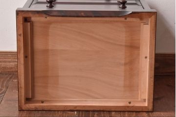 中古　北海道民芸家具　絶版品　赤みがかった色合いが魅力的な小引き出し(整理箱、チェスト)(2)