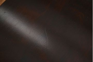 中古　北海道民芸家具　濃い色合いと滑らかな質感が魅力的なセンターテーブル(リビングテーブル)