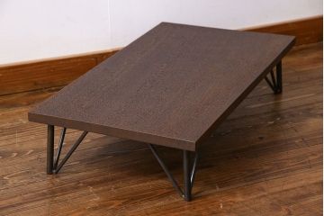 アンティーク家具　和製アンティーク　古い木の鉄脚ローテーブル(飾り台、テレビ台)(1)