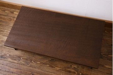 アンティーク家具　和製アンティーク　古い木の鉄脚ローテーブル(飾り台、テレビ台)(1)