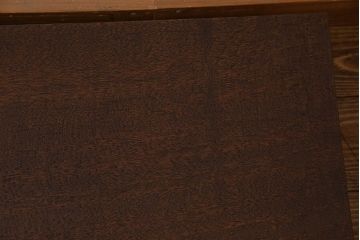 アンティーク家具　和製アンティーク　古い木の鉄脚ローテーブル(飾り台、テレビ台)(1)