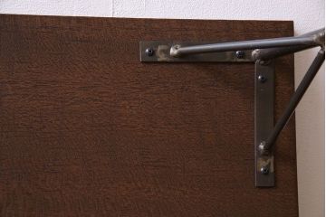 アンティーク家具　和製アンティーク　古い木の鉄脚ローテーブル(飾り台、テレビ台)(1)