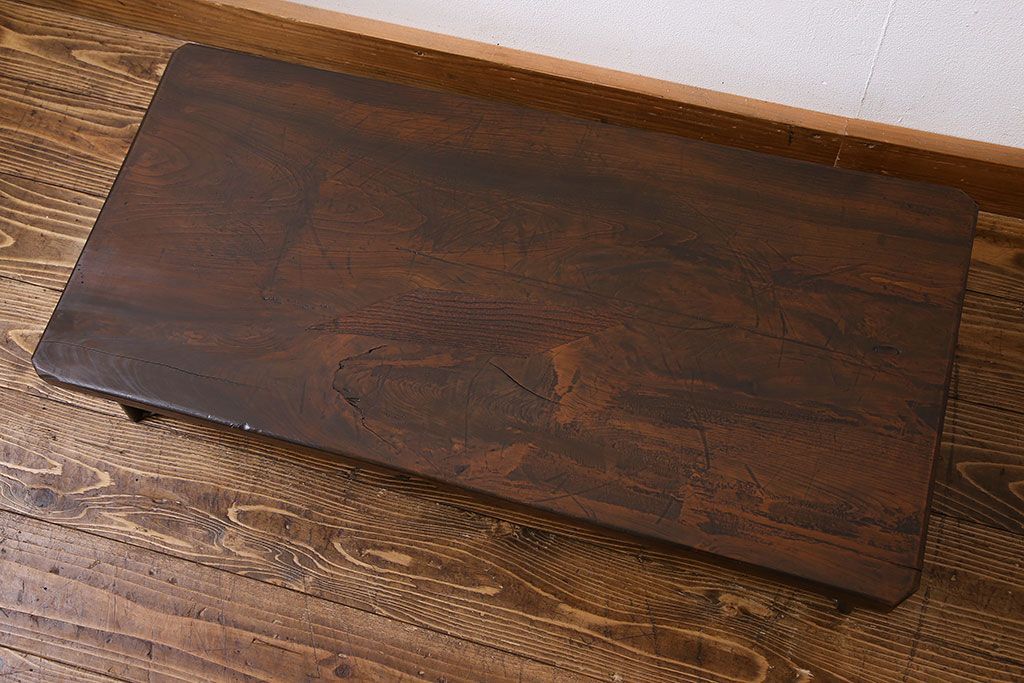 アンティーク雑貨　和製アンティーク　古い木の鉄脚ローテーブル(飾り台、テレビ台)(2)