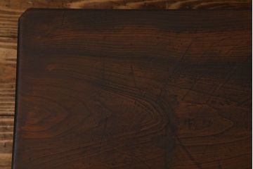 アンティーク雑貨　和製アンティーク　古い木の鉄脚ローテーブル(飾り台、テレビ台)(2)