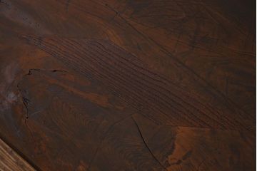 アンティーク雑貨　和製アンティーク　古い木の鉄脚ローテーブル(飾り台、テレビ台)(2)