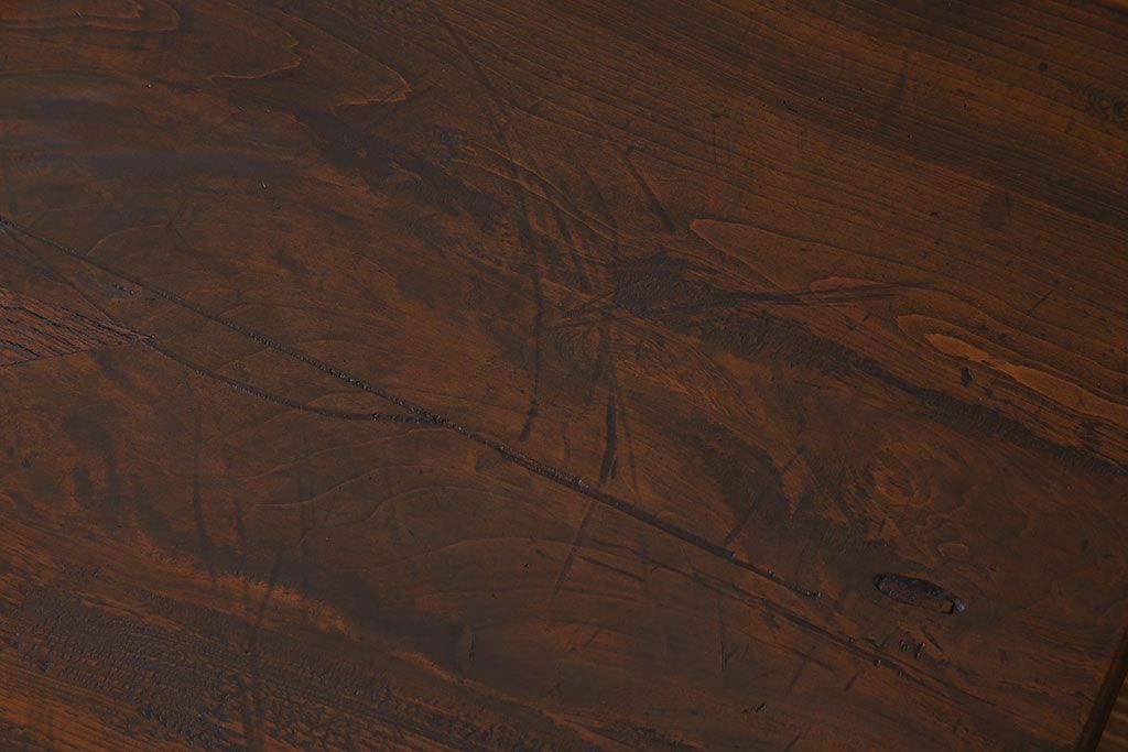 アンティーク雑貨　和製アンティーク　古い木の鉄脚ローテーブル(飾り台、テレビ台)(2)