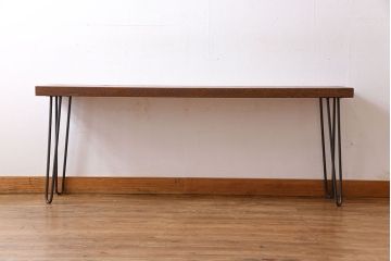 アンティーク家具　和製アンティーク　古いナラ材の鉄脚ローテーブル(飾り台)