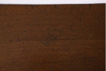 アンティーク家具　和製アンティーク　古いナラ材の鉄脚ローテーブル(飾り台)