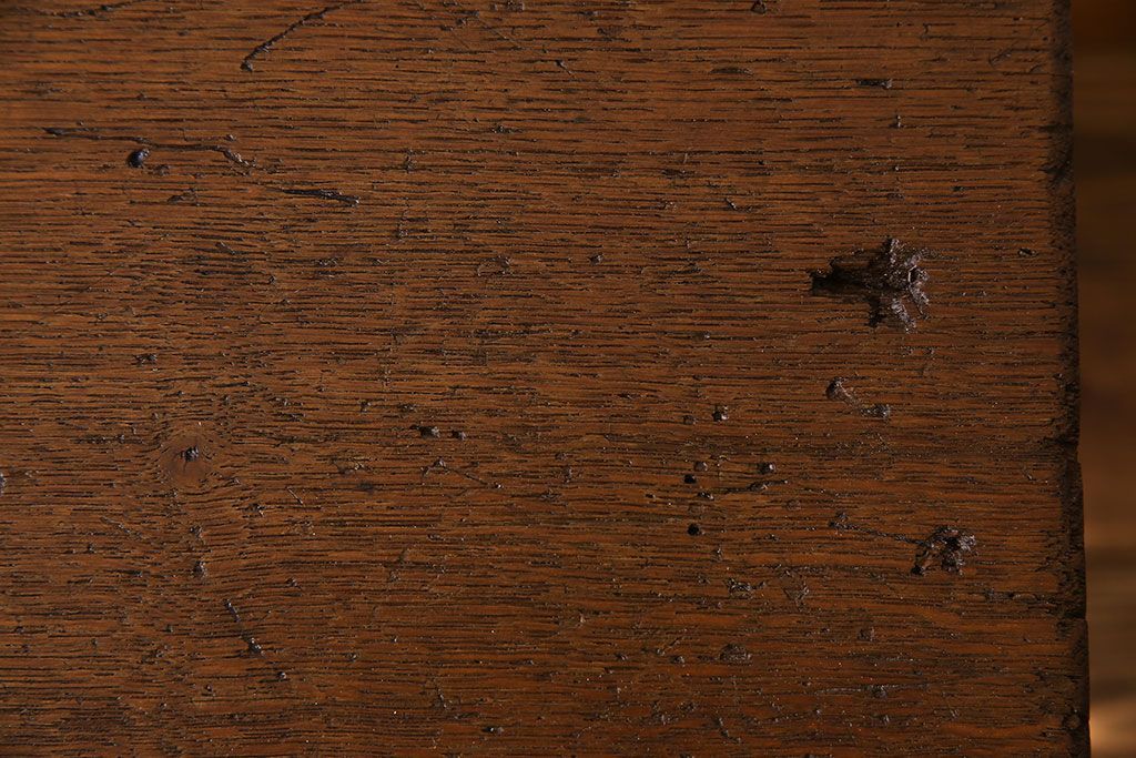 アンティーク家具　和製アンティーク　古いナラ材の鉄脚ローテーブル(飾り台)