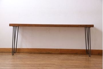 アンティーク家具　和製アンティーク　古いナラ材の鉄脚ローテーブル(飾り台)