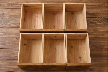 アンティーク家具　ネームプレート付き!引き出し12杯のアンティークチェスト(引き出し、ドロワー)