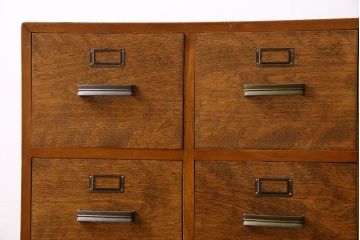 アンティーク家具　ネームプレート付き!引き出し12杯のアンティークチェスト(引き出し、ドロワー)