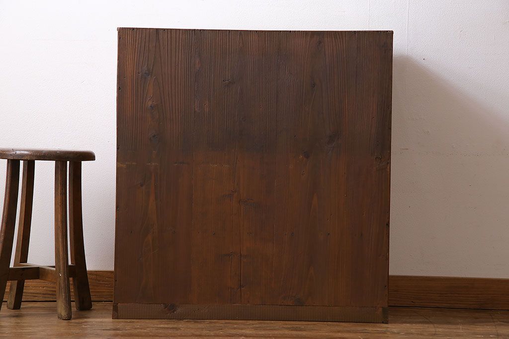 アンティーク家具　ネームプレート付き!引き出し12杯のアンティークチェスト(引き出し、ドロワー)