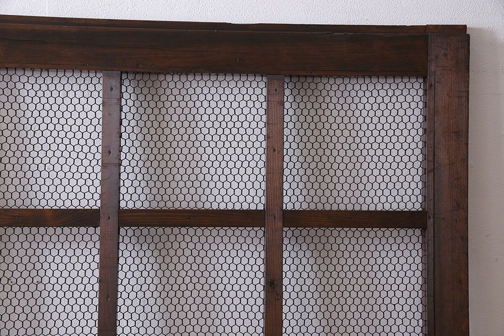 和製アンティーク　古いヒノキ材の升目蔵戸(引き戸、建具、玄関戸)